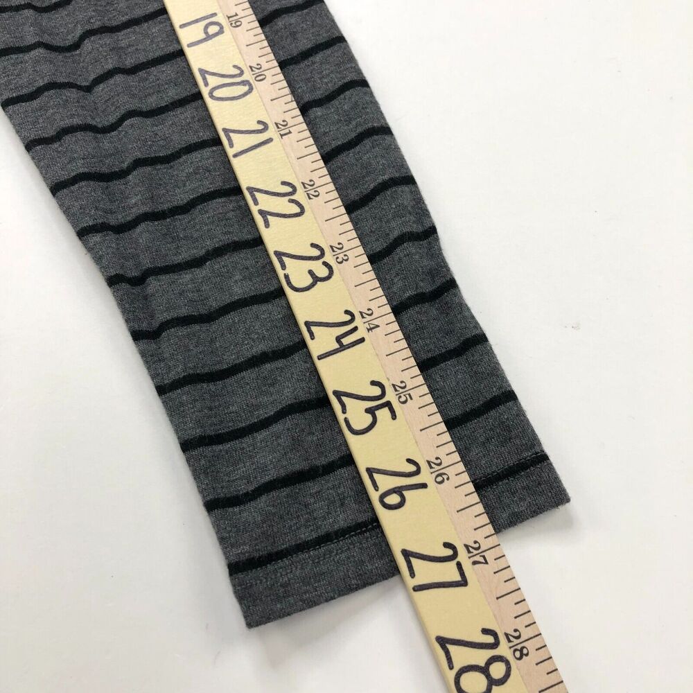 Athleta Large Seamless Turtleneck Pullover Thin Base Layer Sweater 158988 - Picture 7 of 13